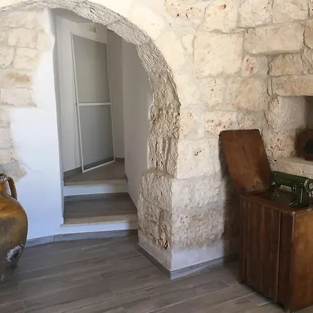 Trullo Ramunno オストゥーニ